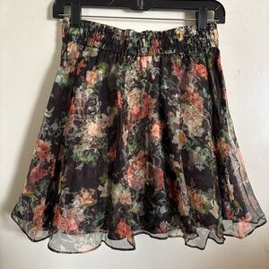Alice + Olivia - Dionne Floral Print Silk Mini Skirt, size 2.